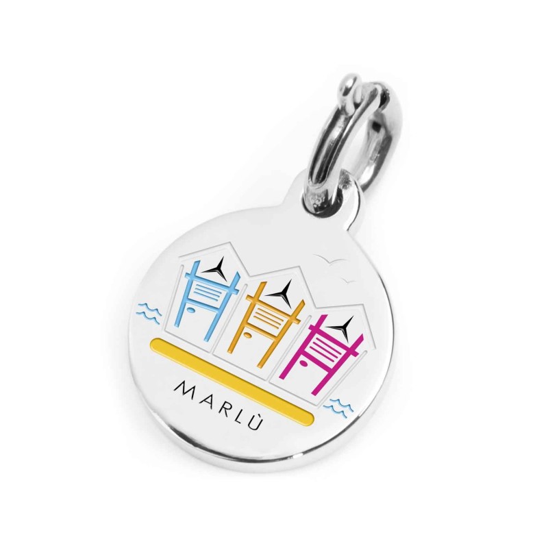 S.STEEL CHARM GATTOE MARE S.steel round charm with Gatteo Mare city's symbols image, 14 mm diameter. On the front side lettering