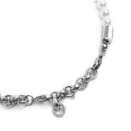 S.STEEL BR TEXTURED ROLO' CHAIN AND PEARLS CHAIN S.Steel bracelet with textured rolò chain 7,20 mm width and with regular pearl