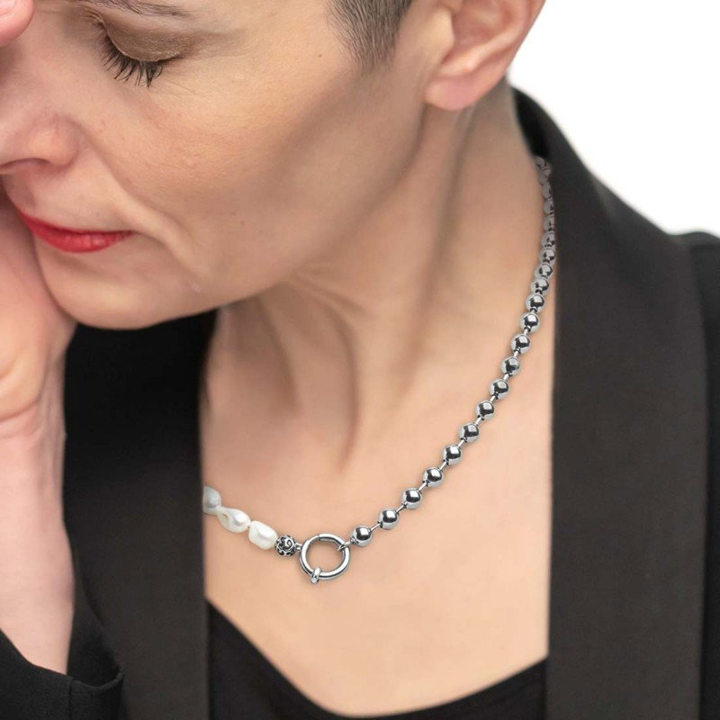 S.STEEL NECKLACE BALL CHAIN AND IRREGULAR PEARLS S.steel necklace with ball chain 6 mm width, chain length 280 mm and irregular