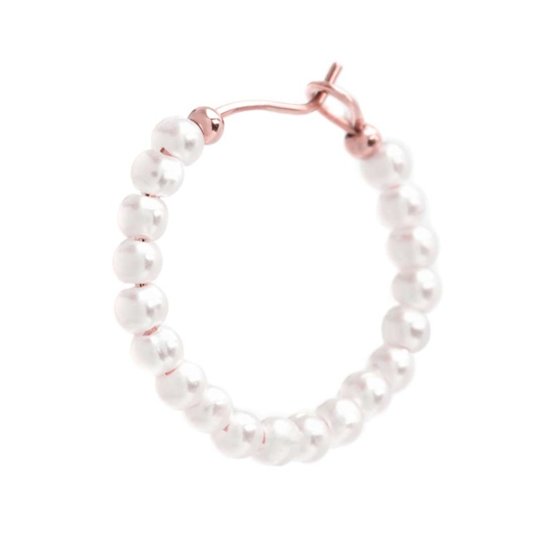 Orecchino a cerchio con perline di madreperla