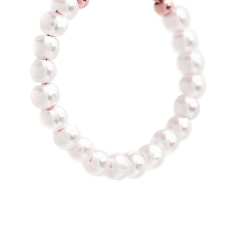 Orecchino a cerchio con perline di madreperla