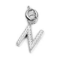 Collana con perle e lettera con cristalli