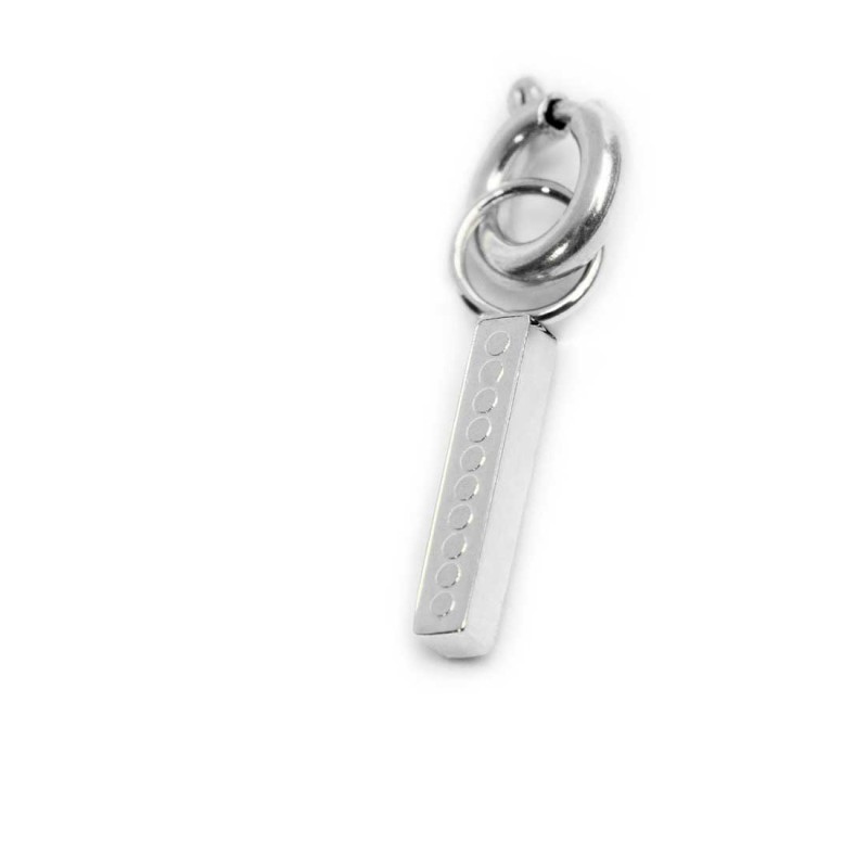 Collana con perle e lettera con cristalli