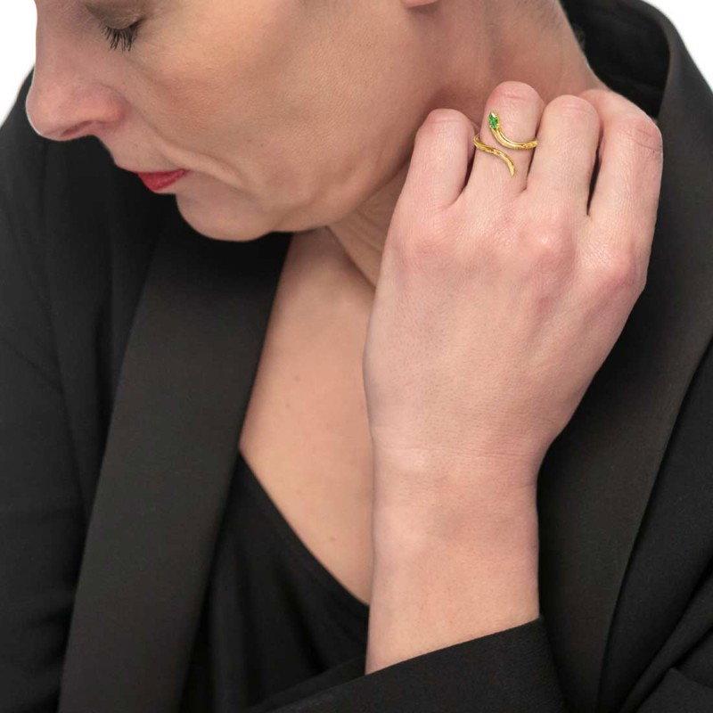 Anello serpente con zircone