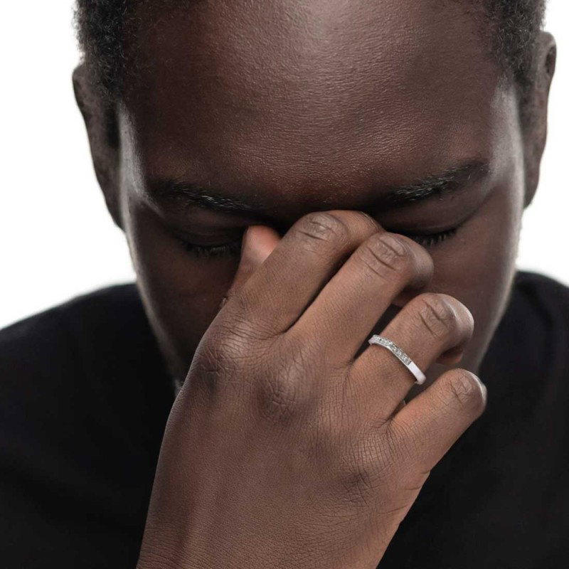 AN SQUADRATO CON CUBIC ZIRCONIA