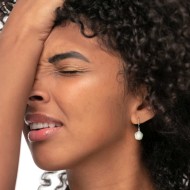 S.S. EARRINGS PAIR WITH MOP ROSE SHAPE PEND S.steel earrings pair lever back closure size 12,70*9,90 mm, 1 mm thickness with on