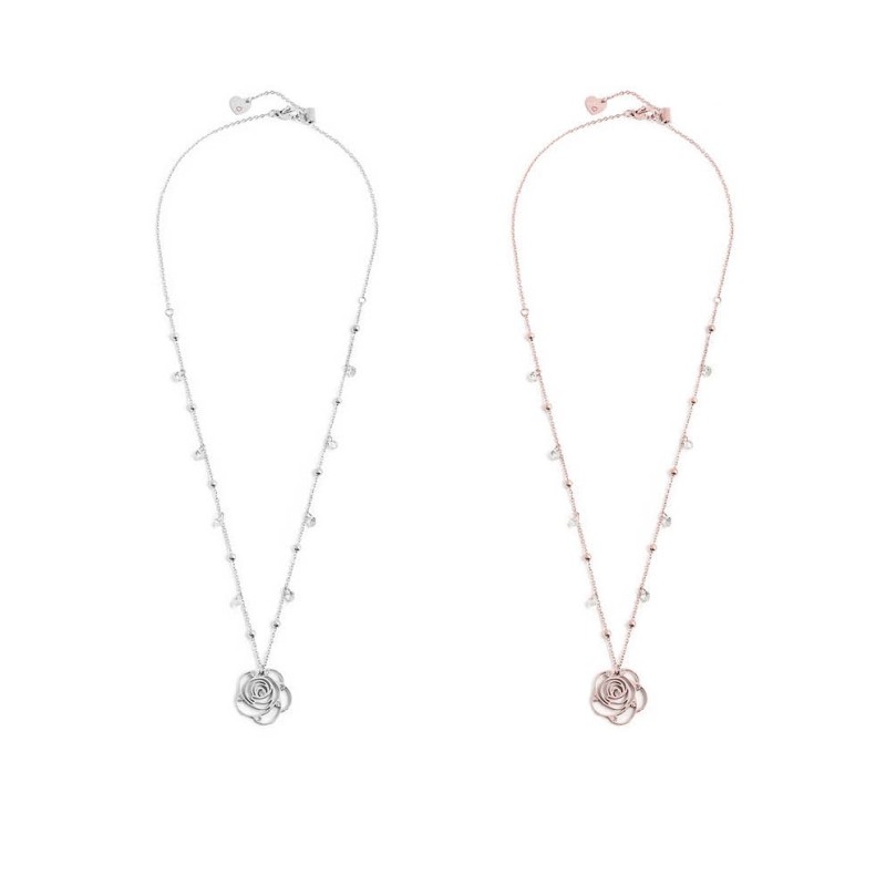 Collana con pendente rosa con cristalli