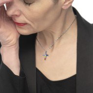 Collana croce pendente con cristalli baguette