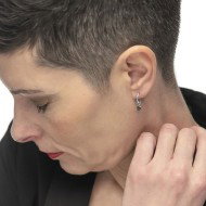 OR ACC MONO CERCHIO CON SFERA PENDENTE