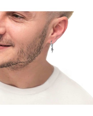 Orecchino a cerchio con fulmine pendente