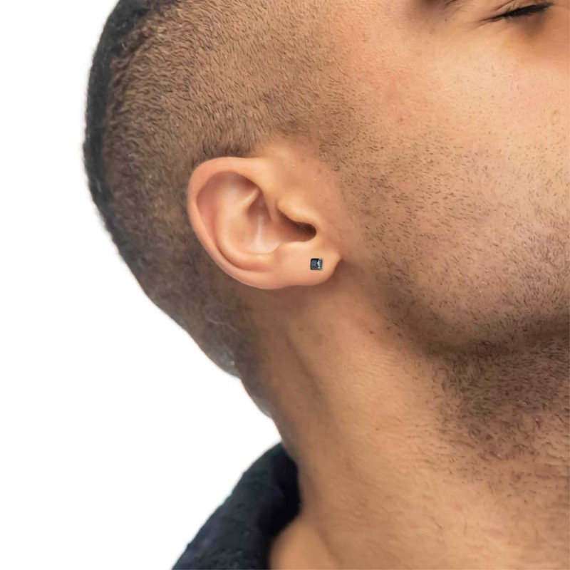 S.S. SINGLE EARRING SQUARED WITH CZ STONE 3,40X3,40MM S.steel single earring with squared element with on the edge dots texture