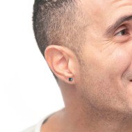 S.S. SINGLE EARRING SQUARED WITH CZ STONE 7X7MM S.steel single earring with squared element with on the edge dots texture by cas