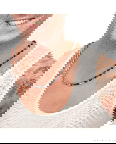 Collana catena fish bone con dischetti di onice nera e pietra lavica