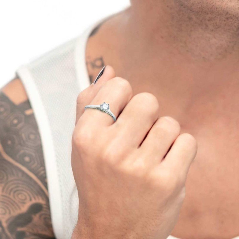 AN ACC SOLITARIO CON CZ 4,25 MM