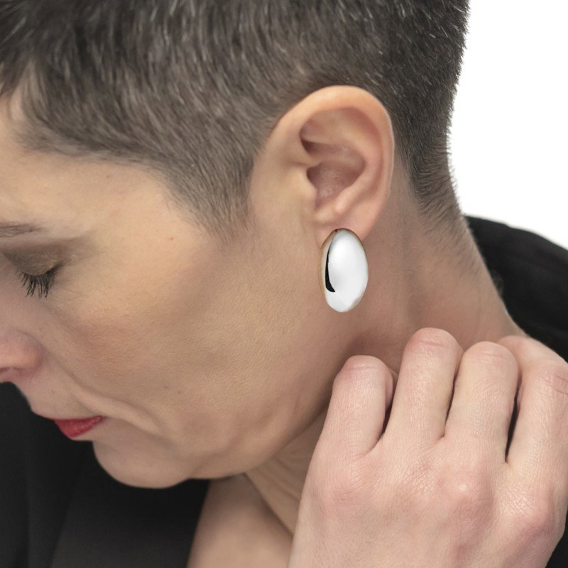 Orecchino a lobo bottone ovale 2,8cm