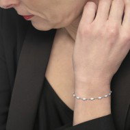 Bracciale perle e charm maestra