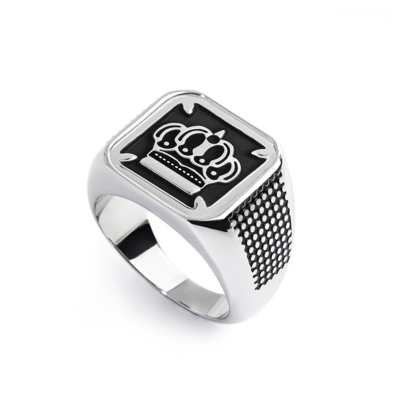 S.STEEL SQUARED PLATE WITH CROWN Polished s.steel squared plate by casting size 13,70*13,70 mm, 1 mm thickness. On the front sid