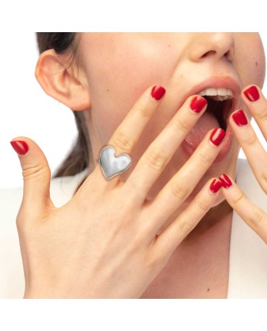 Anello doppia fascia con cuore irregolare martellato
