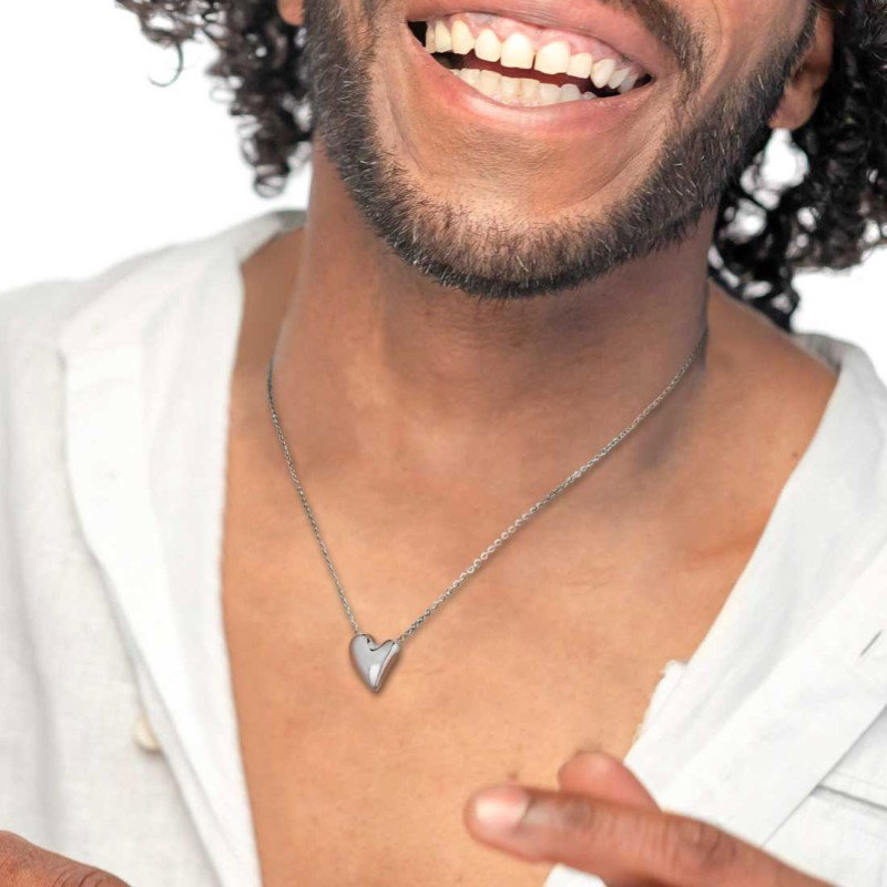 Collana con cuore irregolare centrale