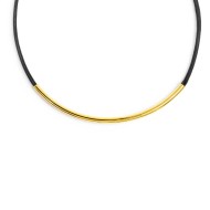 Collana cordino cerato nero con tubolare centrale