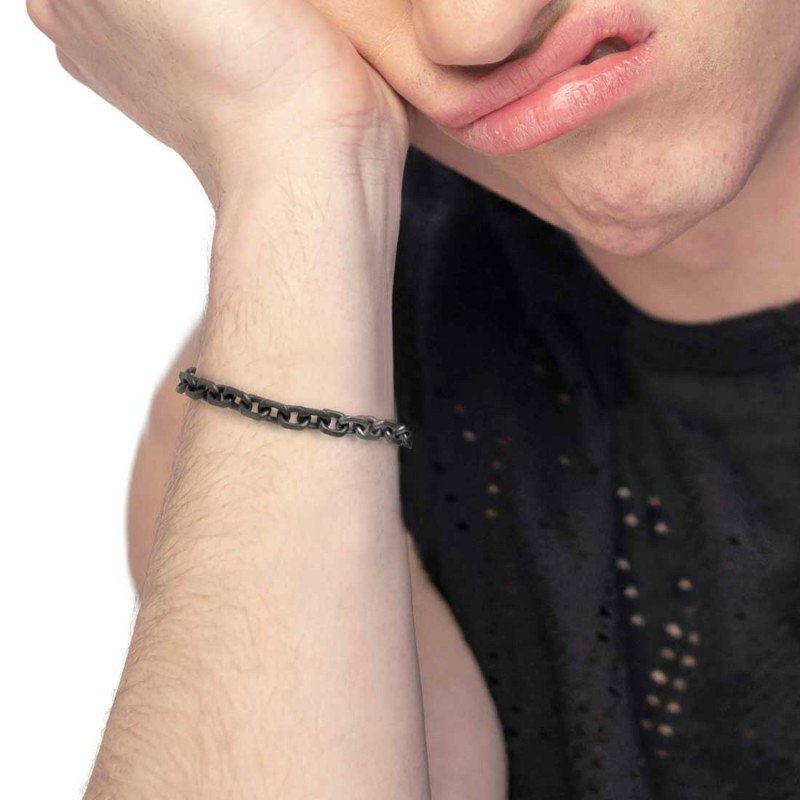 BRACCIALE ACC CON CAT.OVALE SFACETTATA