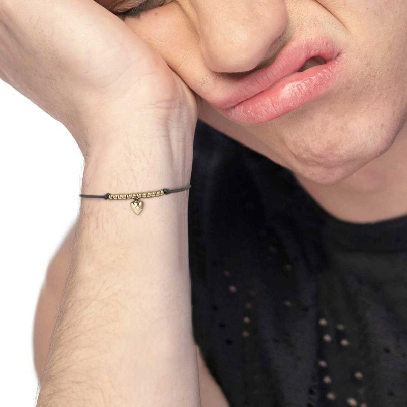 BR CORDINO NERO O ROSSO CON PENDENTE CUORE