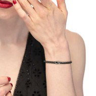 Bracciale catena sonaglio piatta con elemento centrale in ceramica sfaccettata nera lucida
