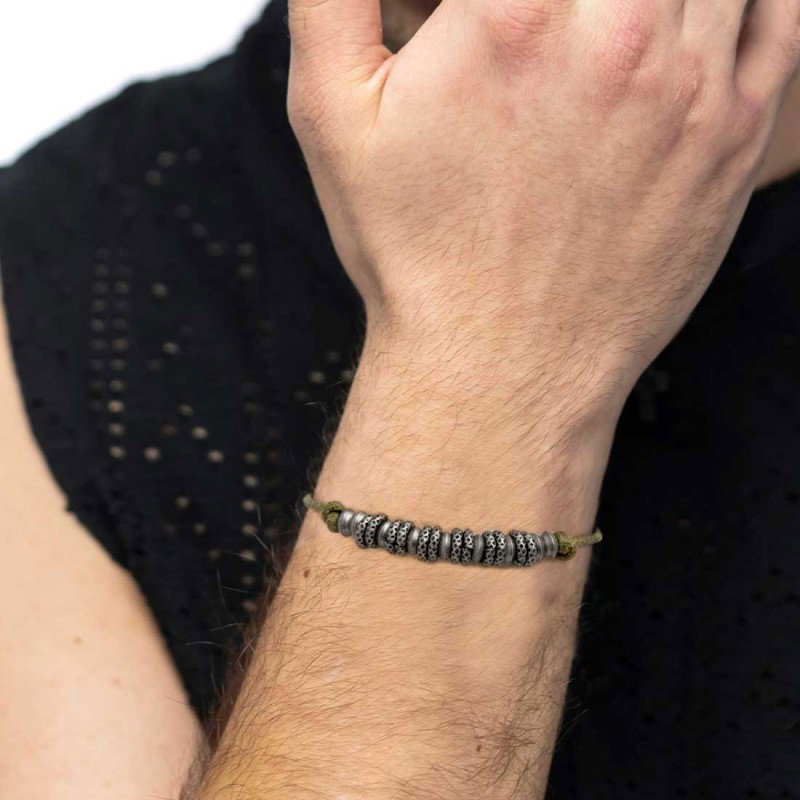 Bracciale cordino cerato rondelle in acciaio