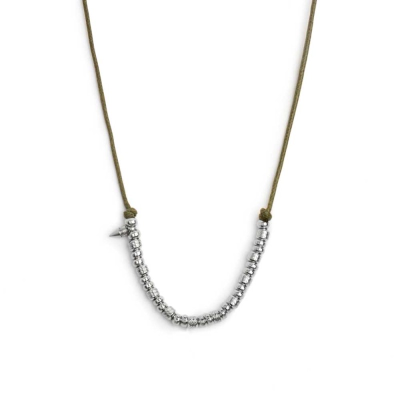 Collana cordino cerato elementi in acciaio e mini spike