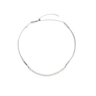 COLLANA ACC CON PERLE BIANCO CENT. TUBOLARE TWISTED