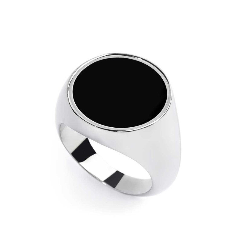 S.STEEL ROUND PLATE WITH BLACK ENAMEL Polished s.steel round plate 16,20 mm diameter, 1 mm thickness with on the front side blac