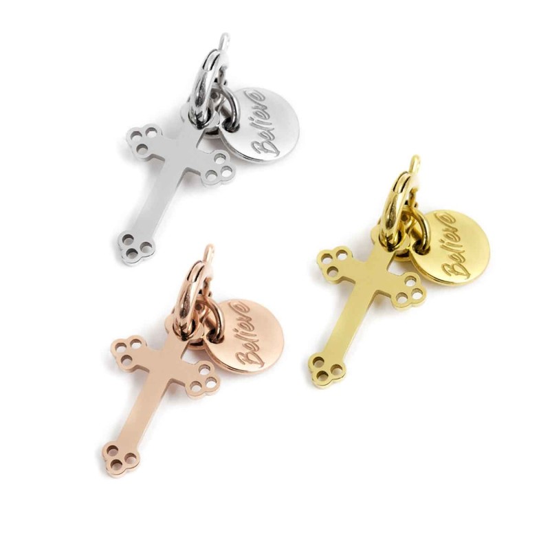 Charm croce traforata